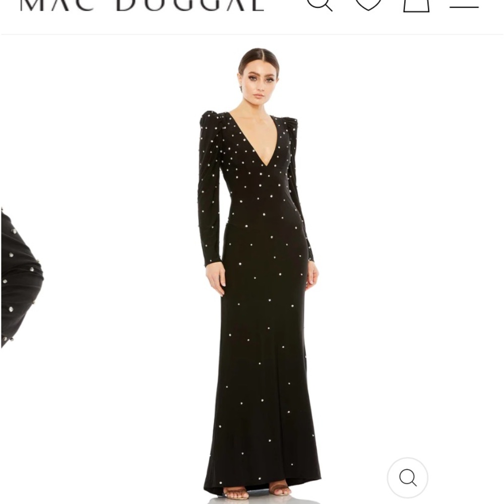 New Mac Duggal size 4 black sequin and rhinestone gown a couple flaws see pics